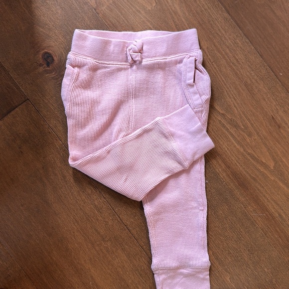 Baby Gap Pink 2T Waffle Joggers - Picture 2 of 3
